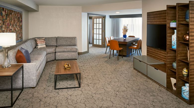 <b>Marriott Boston Quincy Suite</b>. Images powered by <a href="https://www.leonardoworldwide.com/" title="Leonardo Worldwide" target="_blank">Leonardo</a>.