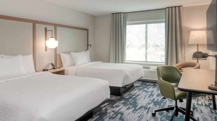 Fairfield Inn & Suites Indianapolis NW Room