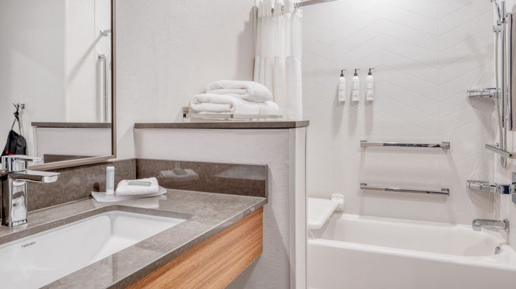 Fairfield Inn & Suites Indianapolis NW Room