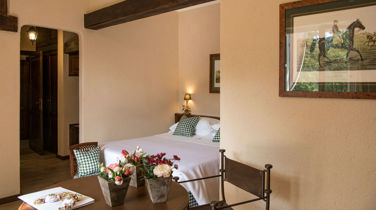 La Meridiana Hotel & Golf Resort Exterior