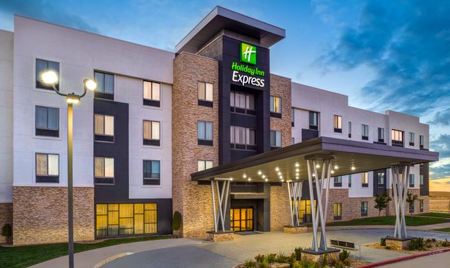 Holiday Inn Express & Suites Amarillo W Exterior