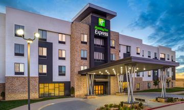 Holiday Inn Express & Suites Amarillo W