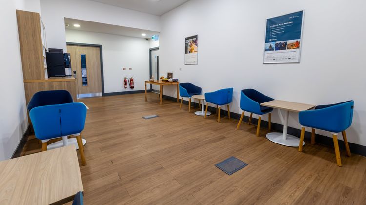 Holiday Inn Express TRAFFORDCITY Meeting