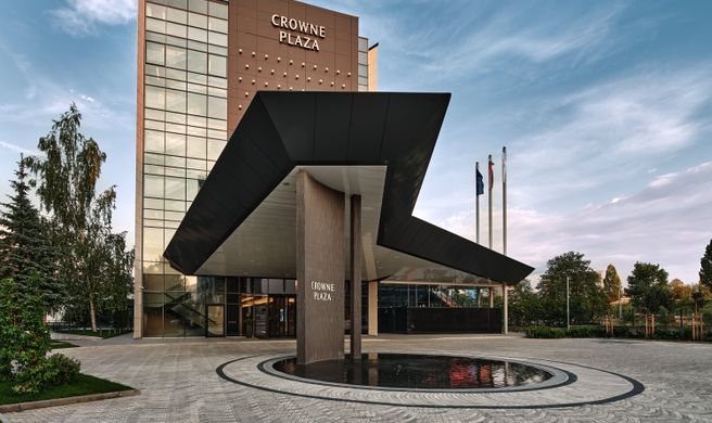 Crowne Plaza Sofia Exterior