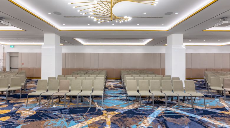 <b>Crowne Plaza Belgrade Lobby</b>. Images powered by <a href="https://www.leonardoworldwide.com/" title="Leonardo Worldwide" target="_blank">Leonardo</a>.