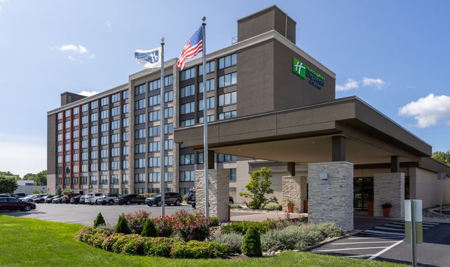Holiday Inn Express & Stes Ft Washington Exterior