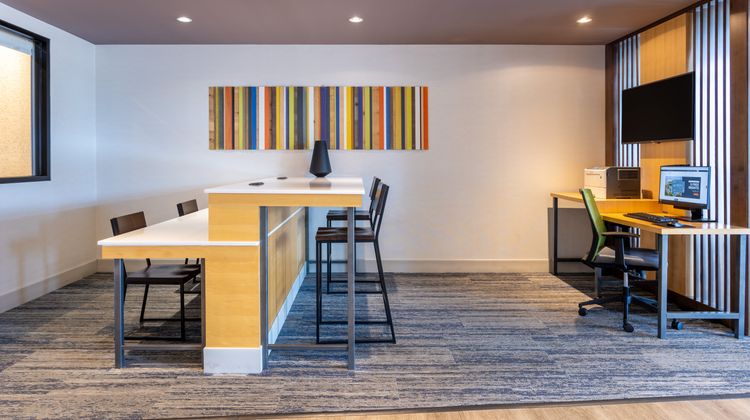 Holiday Inn Express & Stes Ft Washington Other