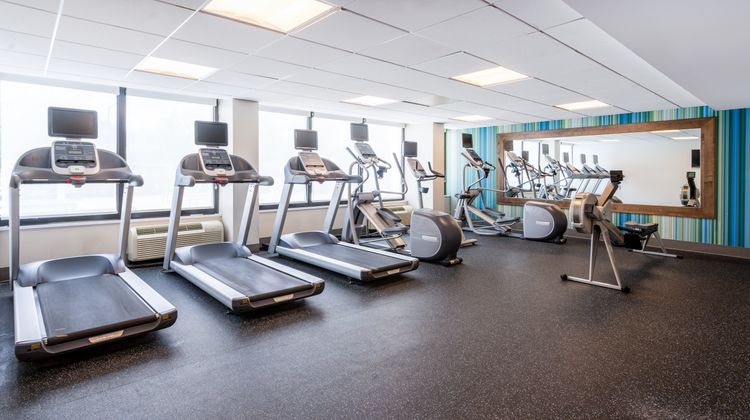 Holiday Inn Express & Stes Ft Washington Health Club