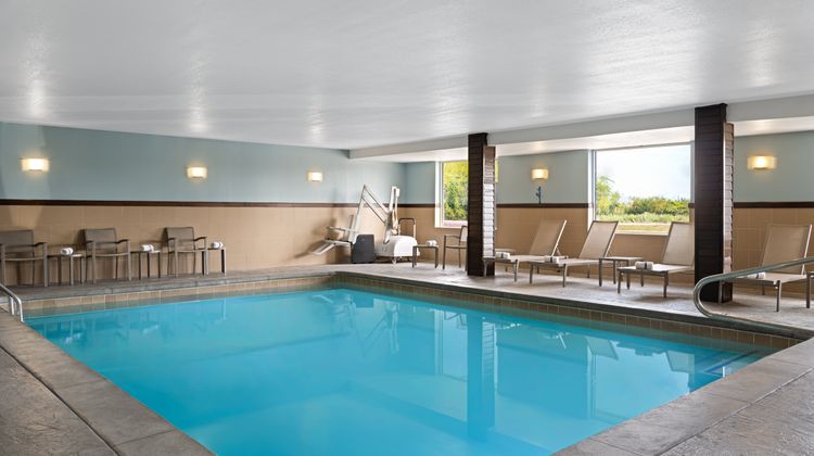 Holiday Inn Express Toledo North Pool