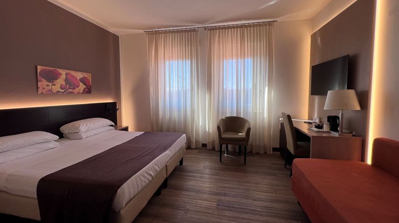 <b>Hotel Carlton Room</b>. Images powered by <a href="https://www.leonardoworldwide.com/" title="Leonardo Worldwide" target="_blank">Leonardo</a>.