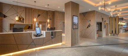 Maldron Hotel Lobby