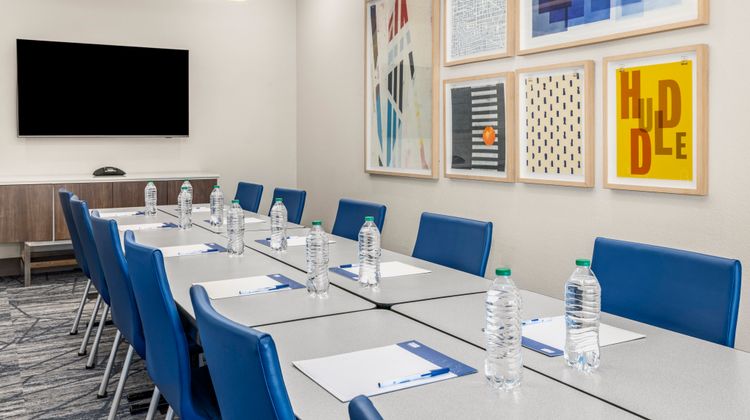 Holiday Inn Express-Suites Phoenix West Meeting