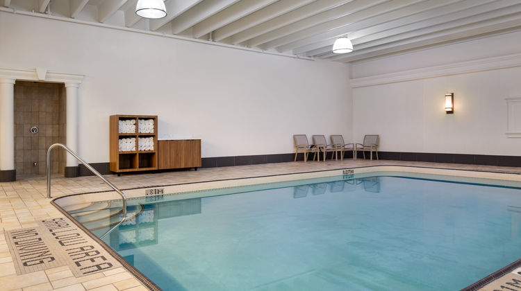 Staybridge Suites Conference Center Pool