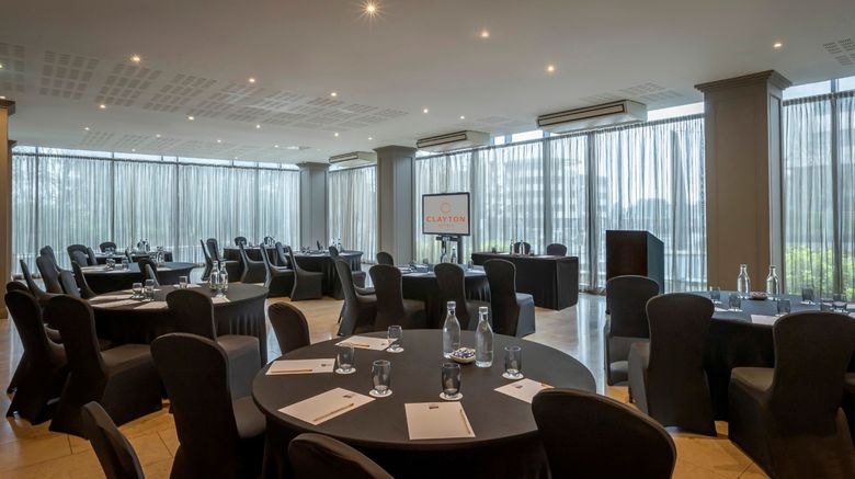 <b>Clayton Hotel Leopardstown Meeting</b>. Images powered by <a href="https://www.leonardoworldwide.com/" title="Leonardo Worldwide" target="_blank">Leonardo</a>.