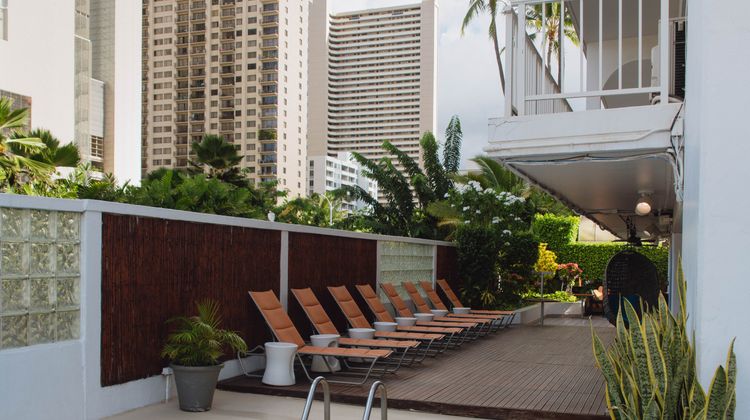 Oasis Hotel Waikiki Pool