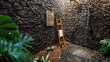 <b>Four Seasons Resort Hualalai Room</b>. Images powered by <a href="https://www.leonardoworldwide.com/" title="Leonardo Worldwide" target="_blank">Leonardo</a>.