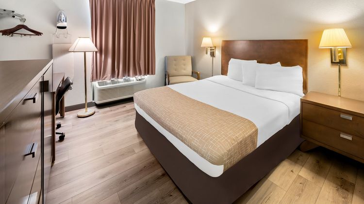 Red Carpet Inn Quantico Room