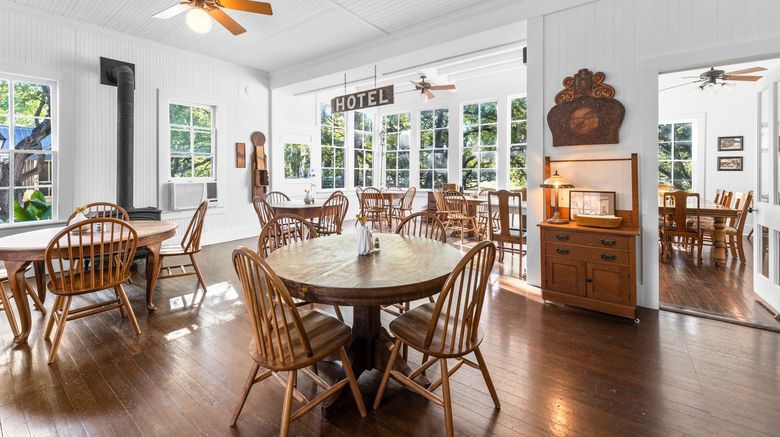 <b>Meyer Bed and Breakfast on Cypress Creek Lobby</b>. Images powered by <a href="https://www.leonardoworldwide.com/" title="Leonardo Worldwide" target="_blank">Leonardo</a>.