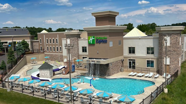 Holiday Inn Express Exterior. Images powered by <a href="https://www.leonardoworldwide.com" target="_blank" rel="noopener">Leonardo</a>.