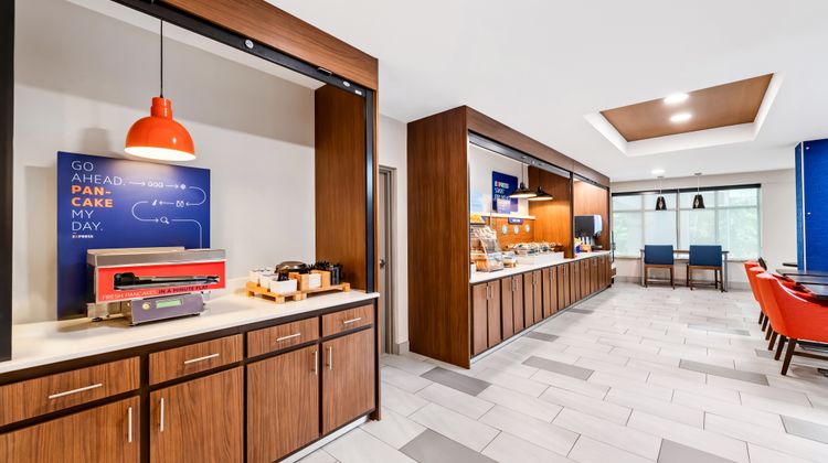 Holiday Inn Express Hotel & Suites Restaurant