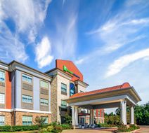 Holiday Inn Express Inn & Suites Exterior