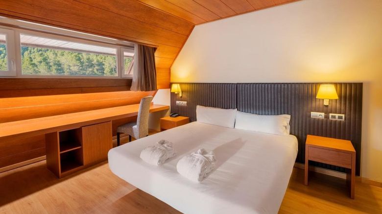 <b>Iberik Rocallaura Balneari Room</b>. Images powered by <a href="https://www.leonardoworldwide.com/" title="Leonardo Worldwide" target="_blank">Leonardo</a>.