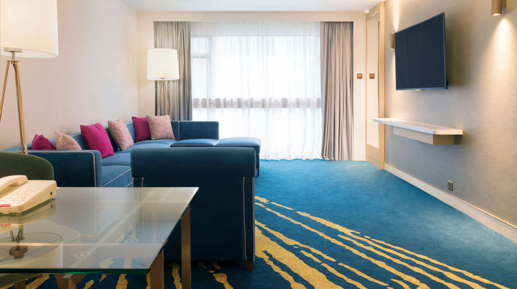 Holiday Inn Golden Mile Hong Kong Suite