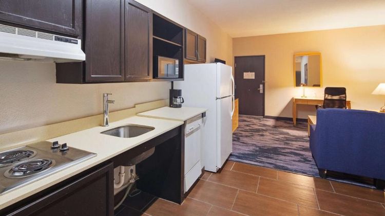 Candlewood Suites Fort Sam Houston Room
