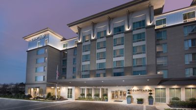 Courtyard Atlanta Alpharetta/Avalon Area