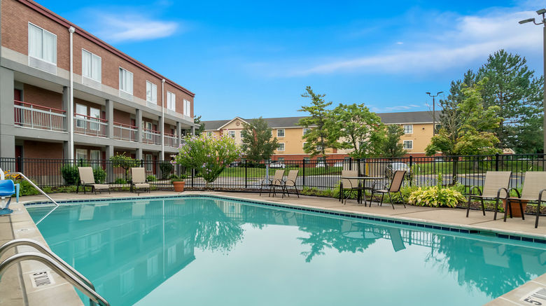 <b>Red Roof Inn Auburn Hills Pool</b>. Images powered by <a href="https://www.leonardoworldwide.com/" title="Leonardo Worldwide" target="_blank">Leonardo</a>.