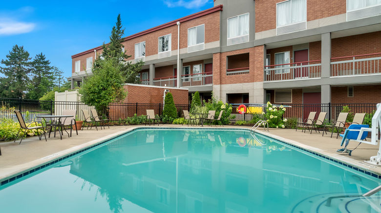 <b>Red Roof Inn Auburn Hills Pool</b>. Images powered by <a href="https://www.leonardoworldwide.com/" title="Leonardo Worldwide" target="_blank">Leonardo</a>.