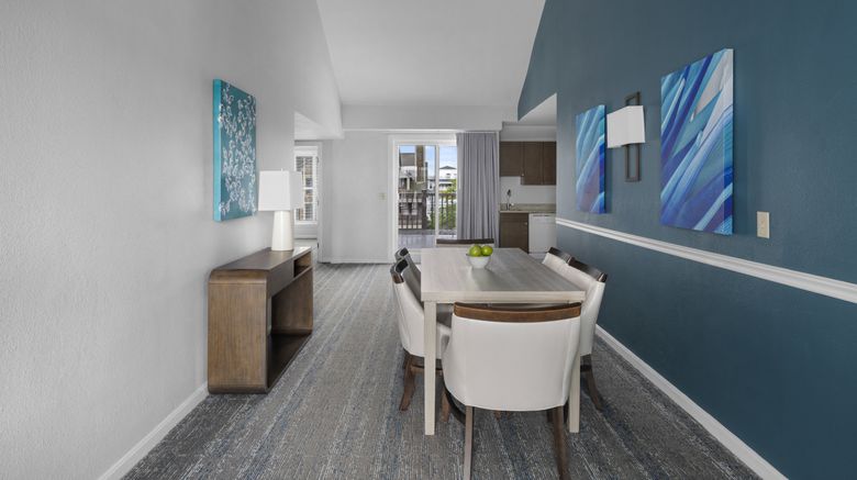<b>Wyndham Vacation Resorts-Newport Onshore Restaurant</b>. Images powered by <a href="https://www.leonardoworldwide.com/" title="Leonardo Worldwide" target="_blank">Leonardo</a>.