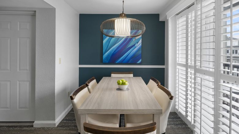 <b>Wyndham Vacation Resorts-Newport Onshore Restaurant</b>. Images powered by <a href="https://www.leonardoworldwide.com/" title="Leonardo Worldwide" target="_blank">Leonardo</a>.