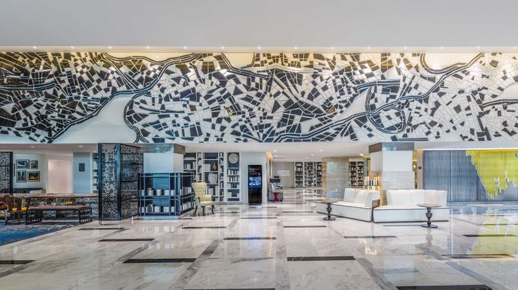 Le Meridien Dhaka Lobby