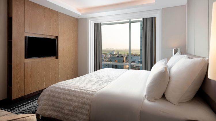 Le Meridien Dhaka Suite