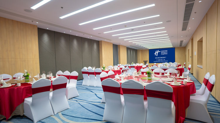 Holiday Inn Express Panyu Dashi Meeting