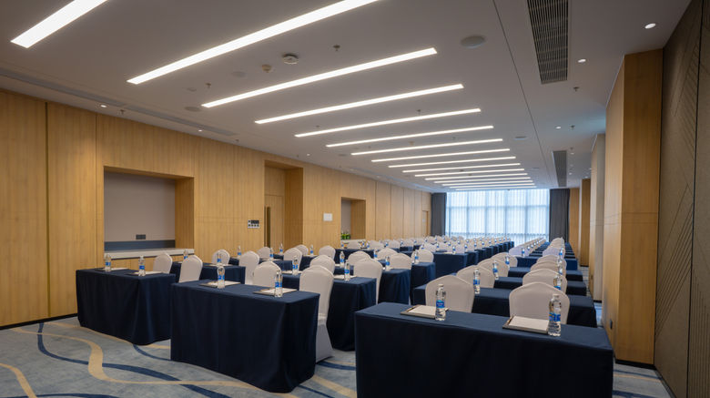<b>Holiday Inn Express Panyu Dashi Meeting</b>. Images powered by <a href="https://www.leonardoworldwide.com/" title="Leonardo Worldwide" target="_blank">Leonardo</a>.