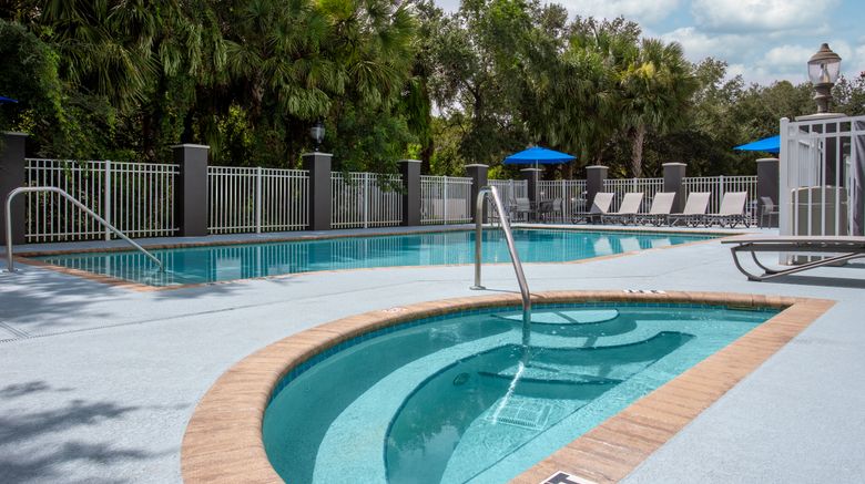 <b>Holiday Inn Express & Stes Bradenton E. Pool</b>. Images powered by <a href="https://www.leonardoworldwide.com/" title="Leonardo Worldwide" target="_blank">Leonardo</a>.