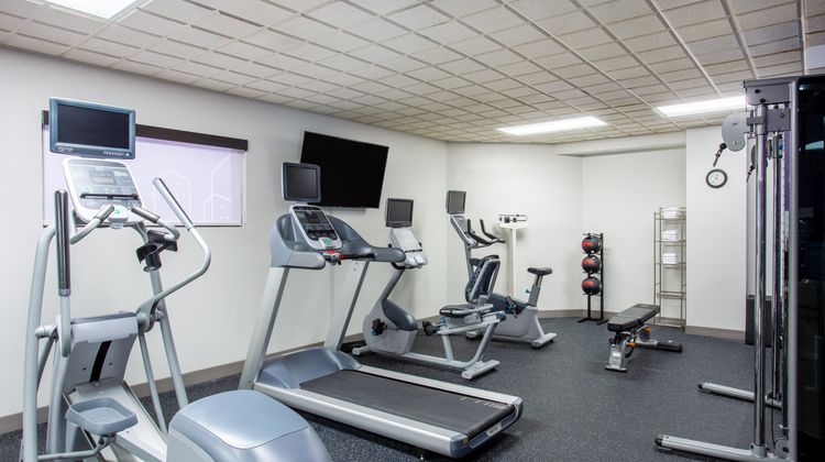 Holiday Inn Express & Stes Bradenton E. Health Club