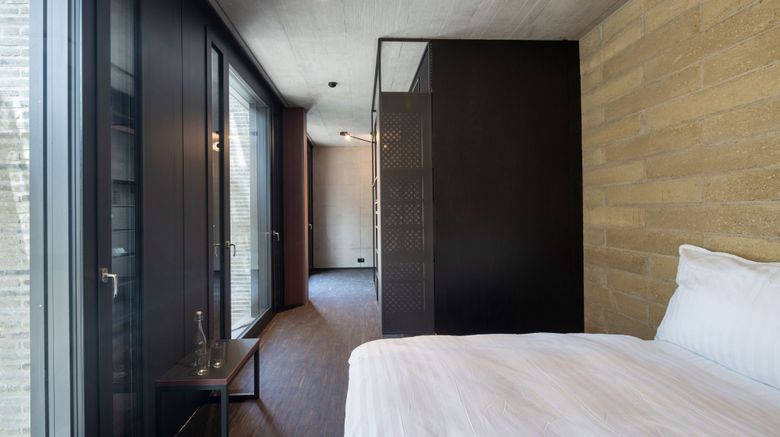 <b>Tailormade Hotel LEO St Gallen Room</b>. Images powered by <a href="https://www.leonardoworldwide.com/" title="Leonardo Worldwide" target="_blank">Leonardo</a>.