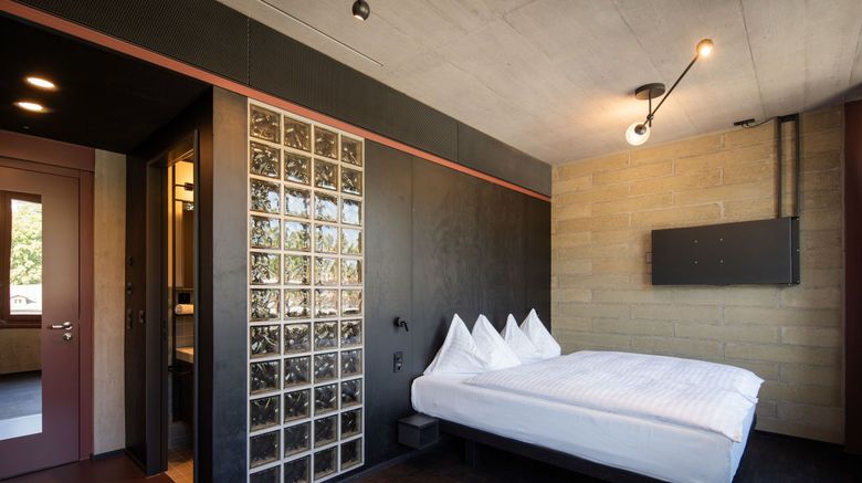<b>Tailormade Hotel LEO St Gallen Room</b>. Images powered by <a href="https://www.leonardoworldwide.com/" title="Leonardo Worldwide" target="_blank">Leonardo</a>.