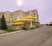 Holiday Inn Lethbridge Lobby