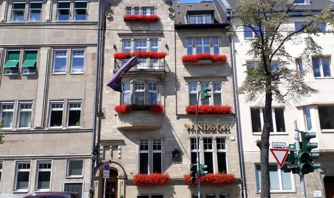 Hotel Windsor Dus Exterior