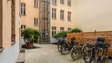 Numa Berlin Kater Exterior