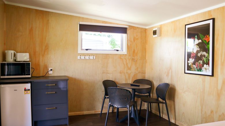 <b>Parklands Motel Room</b>. Images powered by <a href="https://www.leonardoworldwide.com/" title="Leonardo Worldwide" target="_blank">Leonardo</a>.