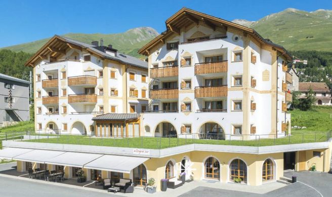 Hotel Allegra Sur-Zuoz Exterior