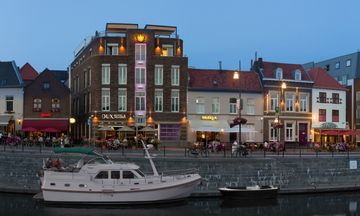 Hotel Dux