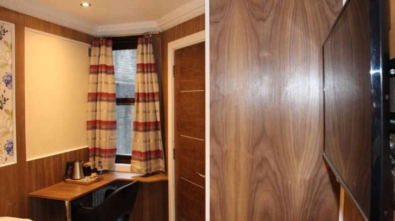 <b>Cheshire Hotel Room</b>. Images powered by <a href="https://www.leonardoworldwide.com/" title="Leonardo Worldwide" target="_blank">Leonardo</a>.