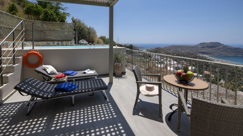 <b>Stefanos Village Room</b>. Images powered by <a href="https://www.leonardoworldwide.com/" title="Leonardo Worldwide" target="_blank">Leonardo</a>.