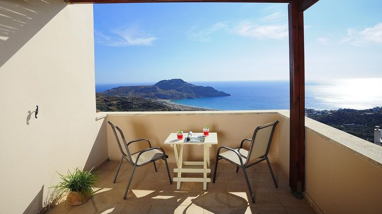 <b>Stefanos Village Room</b>. Images powered by <a href="https://www.leonardoworldwide.com/" title="Leonardo Worldwide" target="_blank">Leonardo</a>.